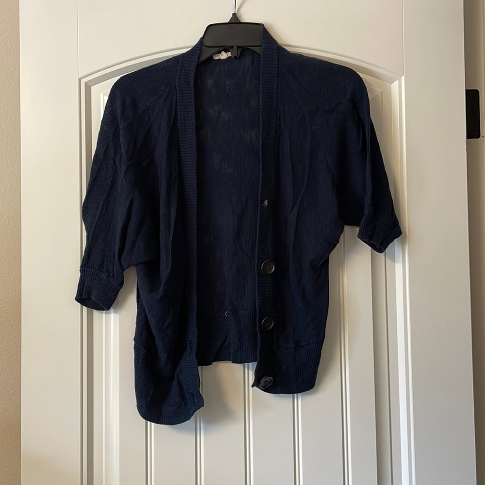Arie cardigan. Small.